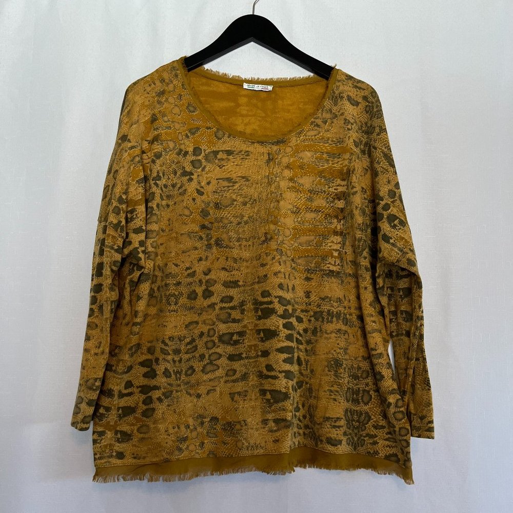 Made In Italy Long Sleeve Snake Print Blouse w/ Raw Edge Hem Mustard Medium